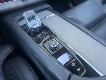 Car image 50