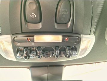 Car image 33