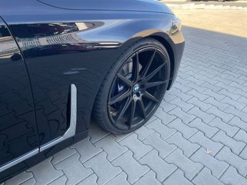 Car image 42