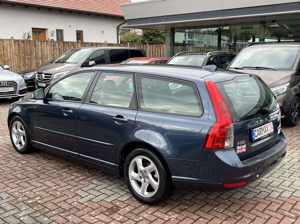 Volvo V50 D2 Momentum 84 kW image number 6