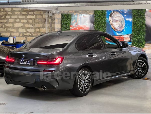 BMW 330 xDrive 215 kW image number 3