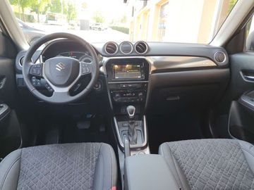 Car image 13