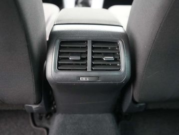 Car image 36