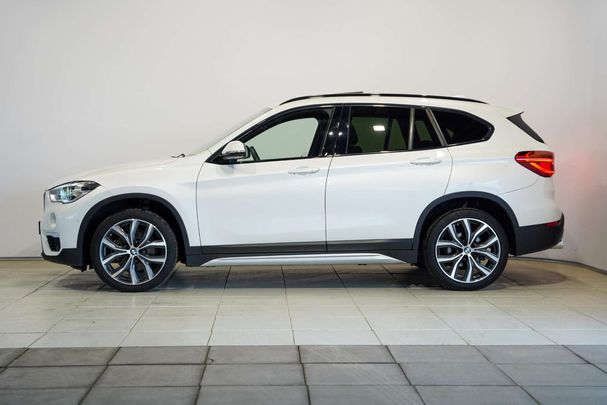 BMW X1 sDrive20i xLine 141 kW image number 3