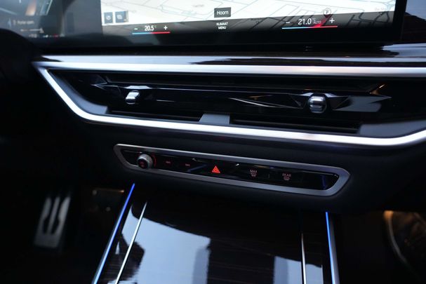 BMW X7 M60i xDrive 390 kW image number 12