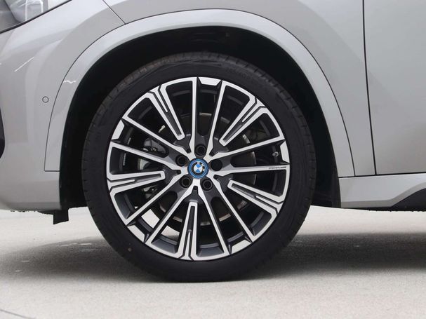 BMW iX1 xDrive30 M Sport 225 kW image number 20