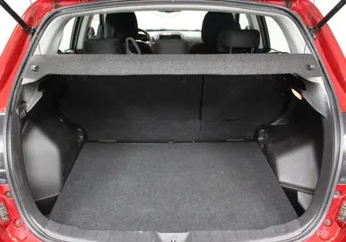 Car image 26