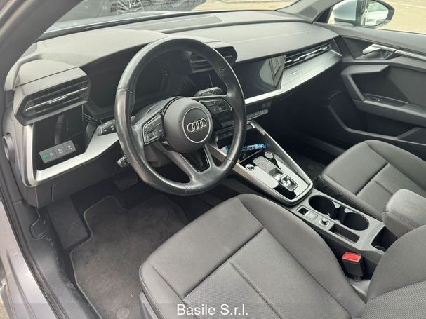 Audi A3 35 TDI S tronic Business 110 kW image number 6