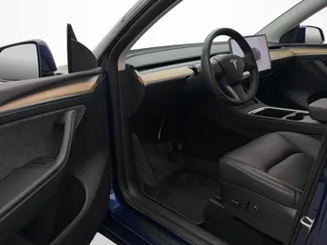 Car image 36