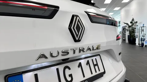 Car image 24