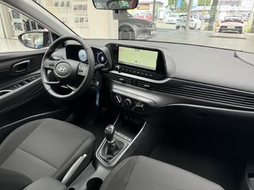 Car image 15