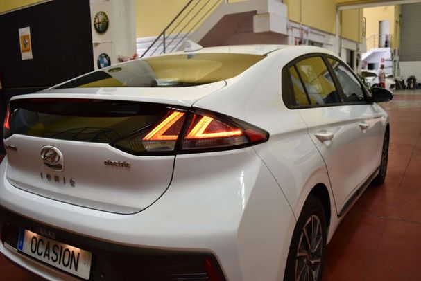 Hyundai Ioniq Style 100 kW image number 13