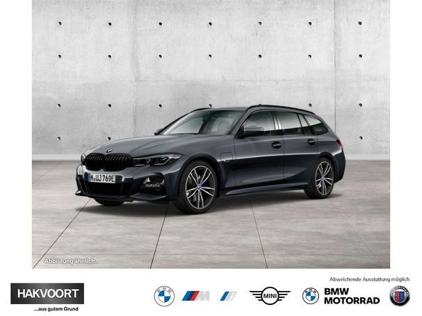 BMW 330 Touring M Sport xDrive 185 kW image number 2