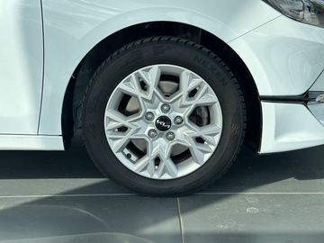 Car image 25