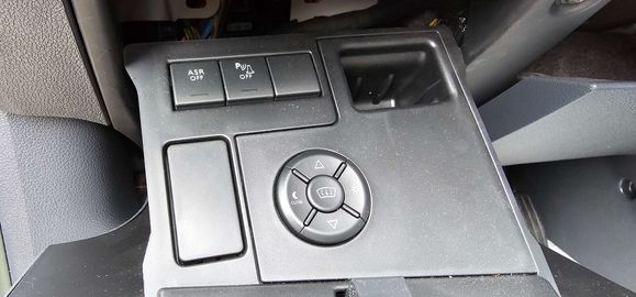 Car image 31