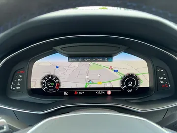 Car image 24