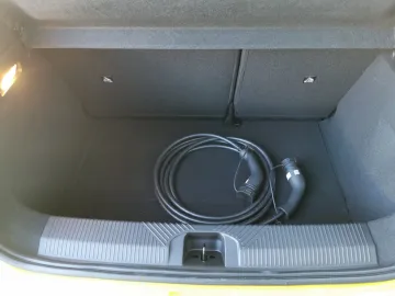 Car image 35