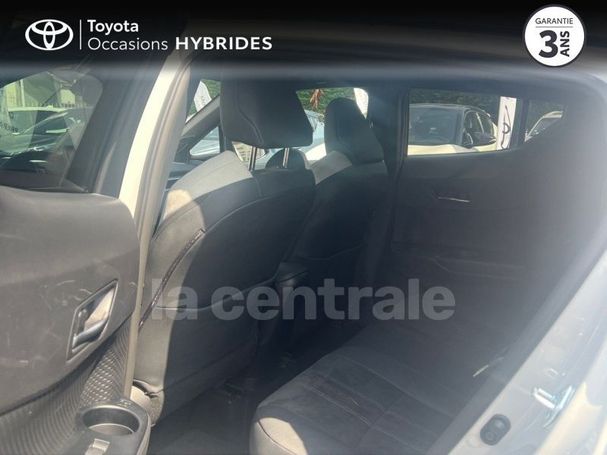 Toyota C-HR 2.0 Hybrid 135 kW image number 15