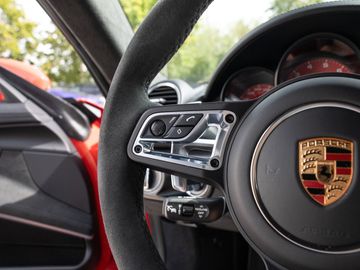 Car image 34