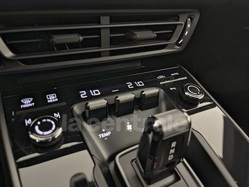 Car image 36