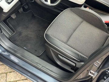 Car image 41