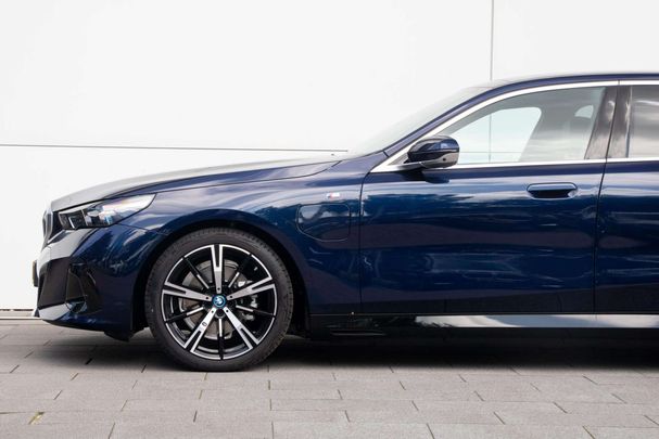 BMW 530 e 220 kW image number 31