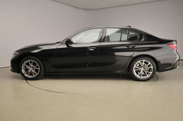 BMW 318i 115 kW image number 5