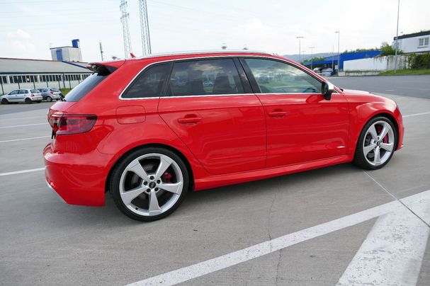 Audi RS3 2.5 TFSI quattro S tronic Sportback 270 kW image number 8