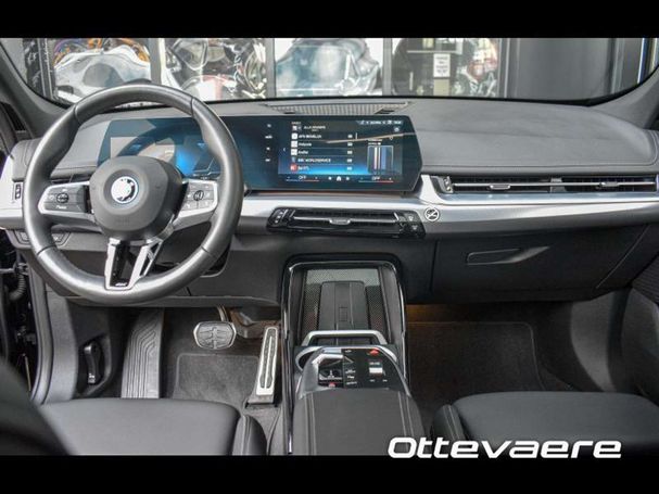 BMW iX1 eDrive20 M Sport 150 kW image number 6