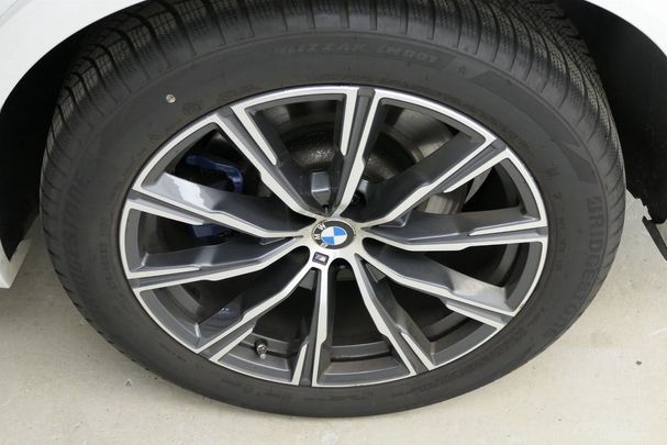 BMW X5 xDrive 195 kW image number 16