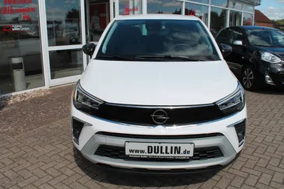 Car image 17