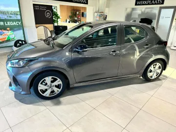 Car image 2