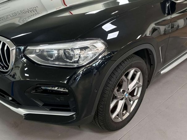 BMW X4 xDrive 140 kW image number 6