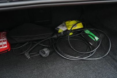 Car image 40