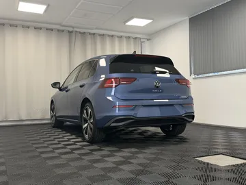 Car image 35