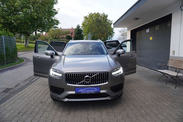 Volvo XC90 B5 AWD Momentum 173 kW image number 3