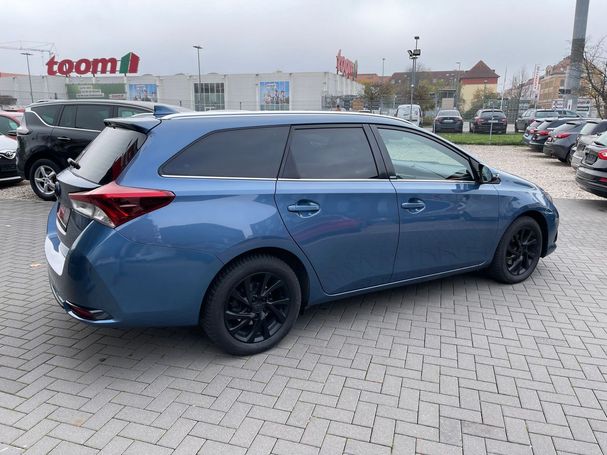 Toyota Auris T 85 kW image number 3