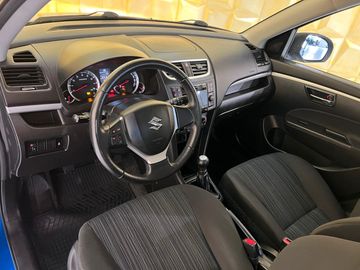 Car image 10