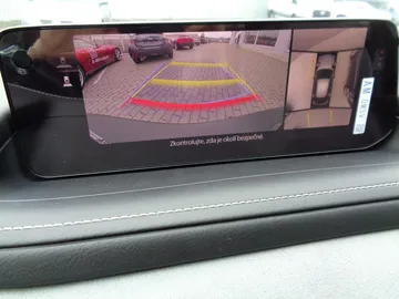 Car image 29