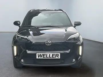 Car image 3