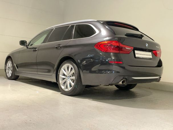 BMW 530i Touring Luxury Line 185 kW image number 2