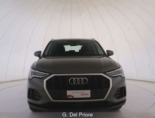 Audi Q3 35 TDI S tronic Business 110 kW image number 2