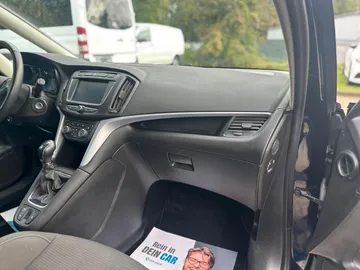 Car image 31