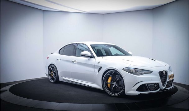 Alfa Romeo Giulia 2.9 V6 Quadrifoglio 375 kW image number 2