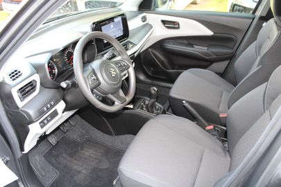 Car image 13