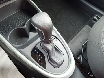 Car image 13