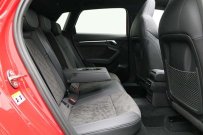 Car image 37