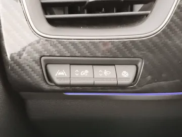 Car image 33