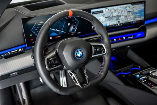 BMW i5 M60 xDrive Pro 442 kW image number 16