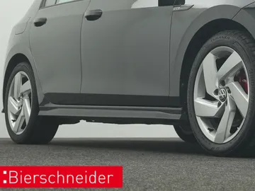Car image 33